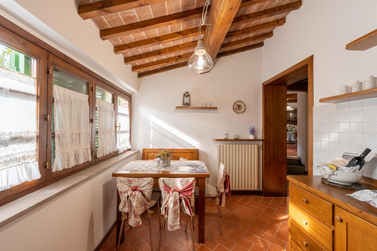 Lajatico Rentals - Casa Di Alice Nel Borgo ภายนอก รูปภาพ