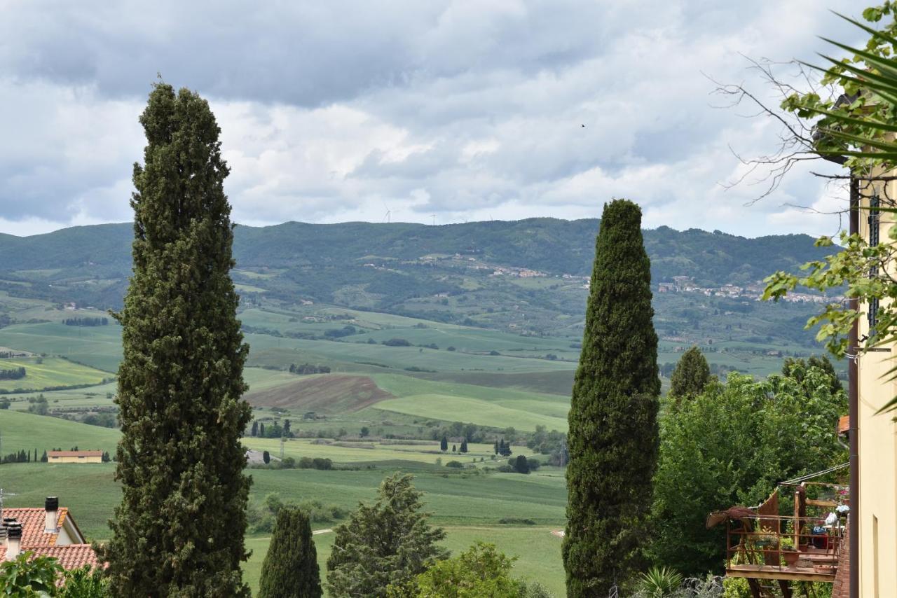 Lajatico Rentals - Casa Di Alice Nel Borgo ภายนอก รูปภาพ